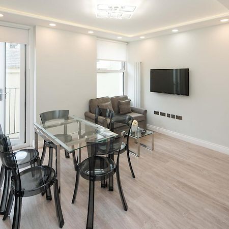 Roof Haven At Kensington Mews Apartment London Bagian luar foto